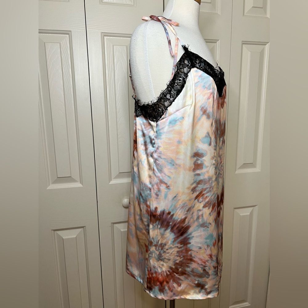 NWT Kenzie + Francesca’s tie dye lace dress size large - Picture 4 of 7